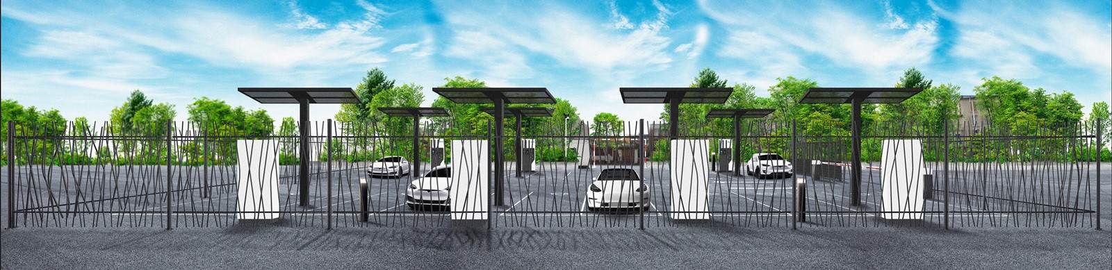 Un parking avec plusieurs voitures blanches garées à des stations de recharge à énergie solaire, entouré de clôtures et de verdure, sous un ciel bleu vif avec des nuages épars.